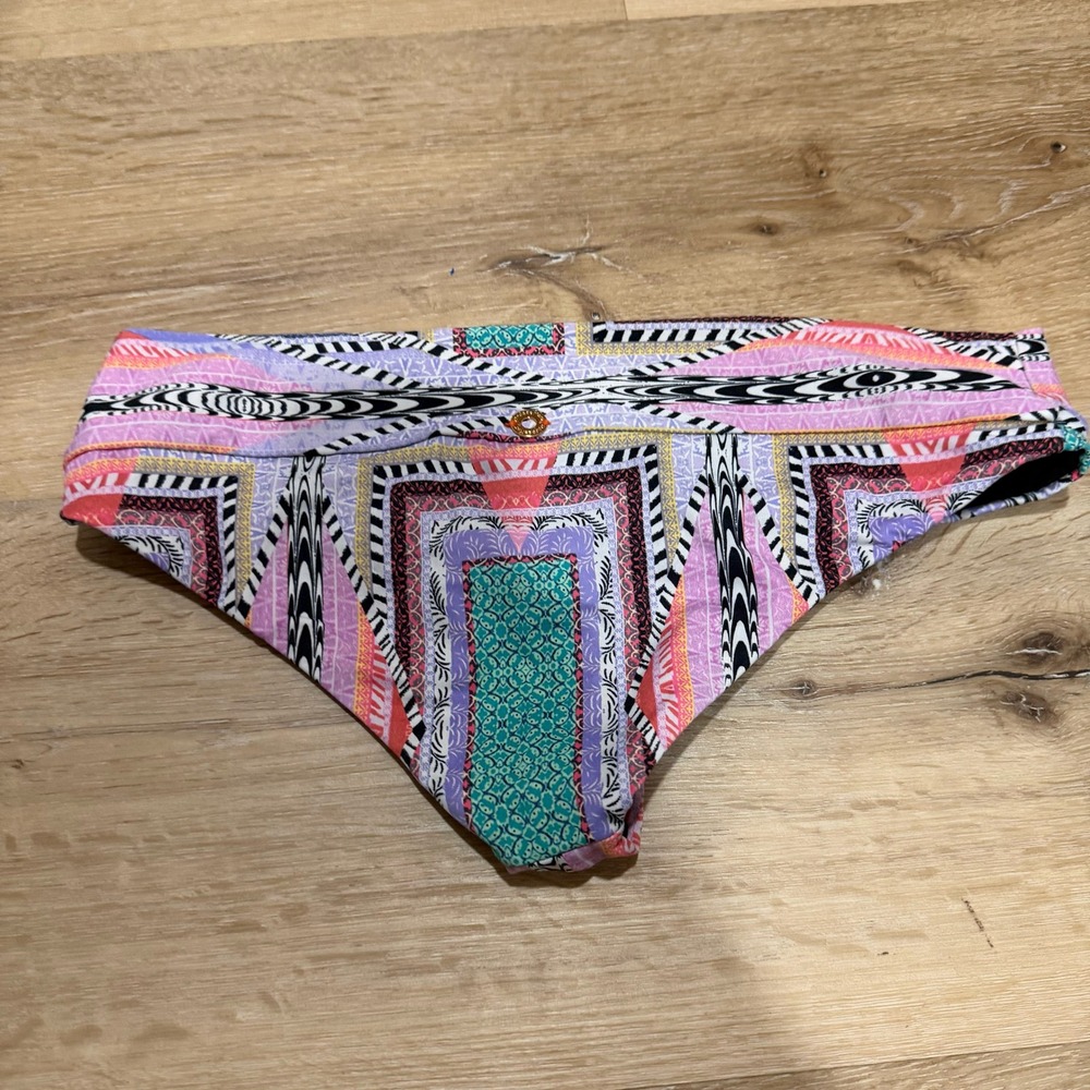 OndadeMar Womens Multicolor Geometric Tribal Print Bikini Bottoms Size M - Picture 3 of 3